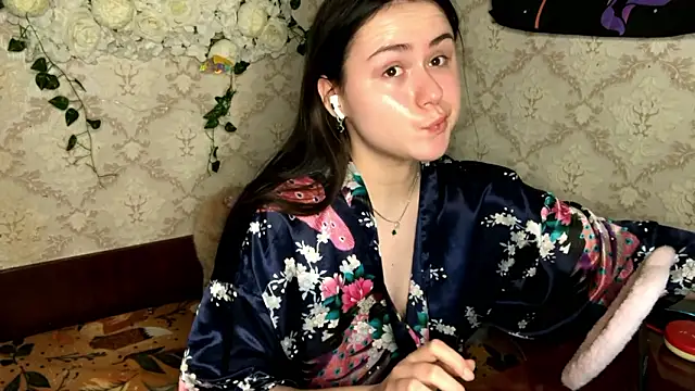 FelvivalKitty online show from March 13, 6:25 pm