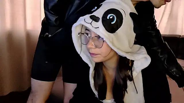 Alaia sam online show from March 19, 12:12 pm