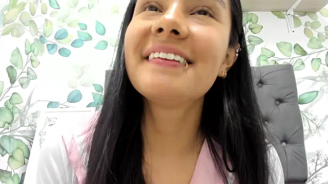 atilanadiaz7 online show from December 15, 4:00 pm