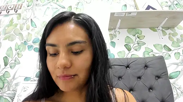 atilanadiaz7 online show from December 16, 5:51 pm