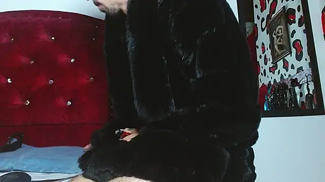 Snapshot of Aaron_BigDickxxx chatting on December 12, 2:26 am Aaron BigDickxxx online show from December 12, 2:26 am