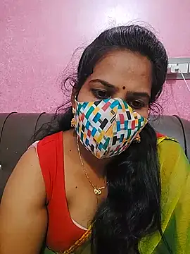 Snapshot of melina214 chatting on June 24, 5:23 pm melina214 online show from June 24, 5:23 pm