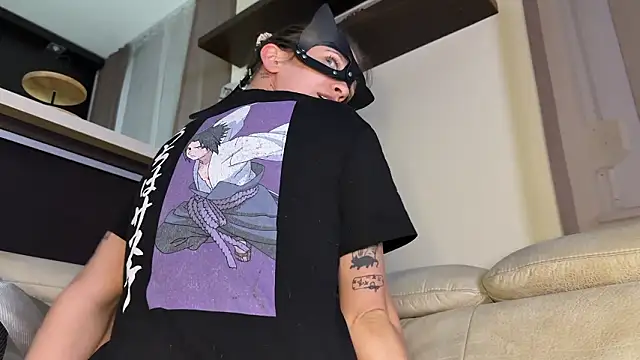 Snapshot of Missy_baby chatting on February 18, 7:43 pm Missy baby online show from February 18, 7:43 pm