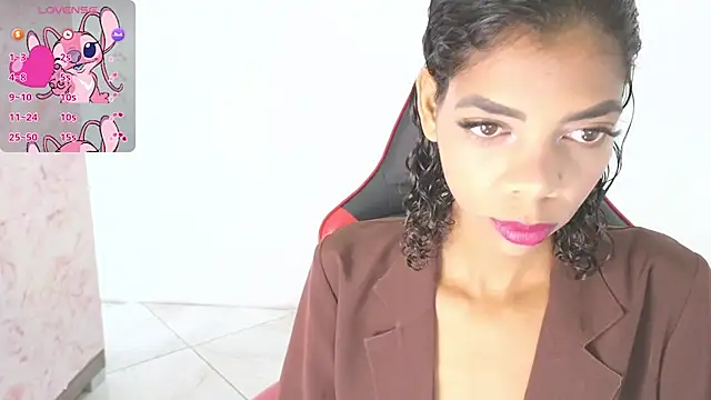 ElisaBoyer online show from May 11, 12:11 pm