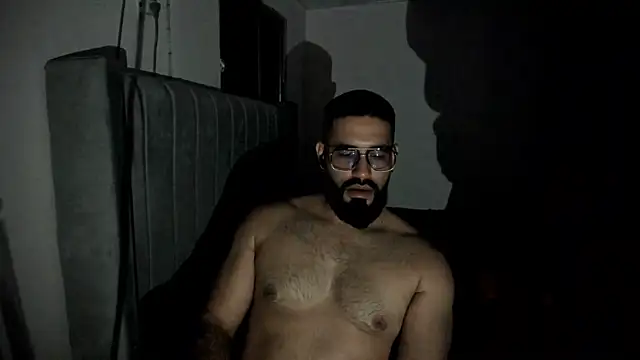 eda karim online show from May 30, 9:45 pm