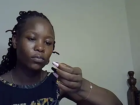 Sonnia  online show from March 11, 3:34 pm