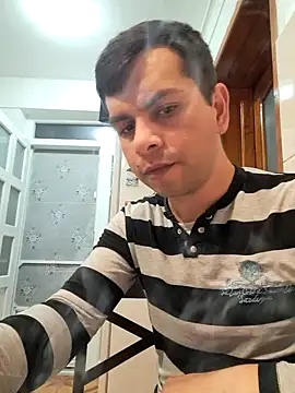 hornny1995 online show from May 16, 7:34 pm