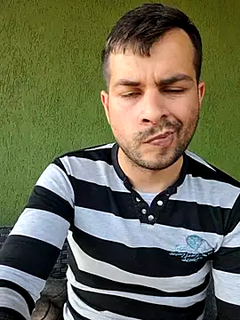 hornny1995 online show from May 24, 1:38 pm