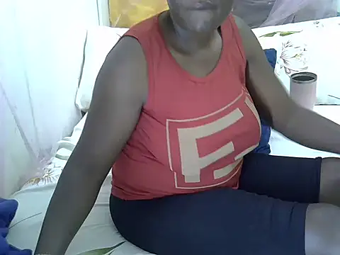 Sweetreena online show from May 20, 3:24 am