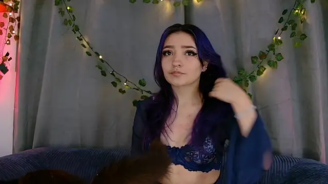 vayolett01 dakotta online show from January 11, 1:10 am