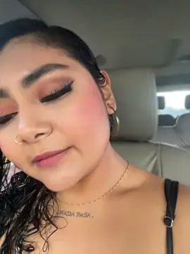 Snapshot of Juli_Walker chatting on April 16, 1:23 pm Juli Walker online show from April 16, 1:23 pm