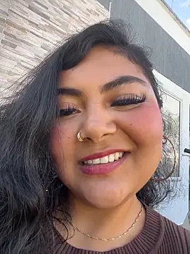Juli Walker online show from May 5, 2:14 pm