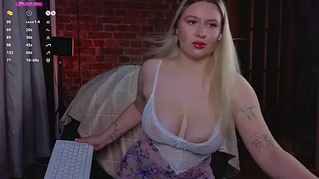 helen frogg online show from November 1, 8:11 pm