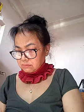 Hotestlove online show from January 11, 3:22 am