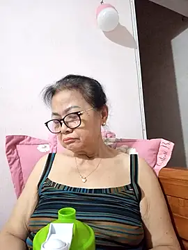 Hotestlove online show from May 11, 9:34 pm