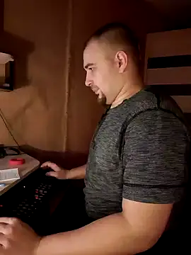 Foxyshaved online show from February 11, 3:18 am