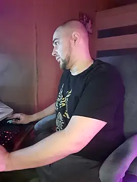 Foxyshaved online show from March 4, 5:21 am