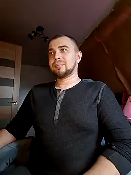 Foxyshaved online show from March 12, 10:37 am