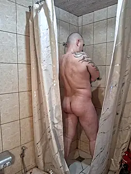 Foxyshaved online show from April 1, 5:41 am