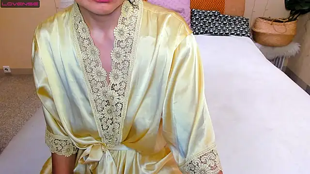 Snapshot of yourastral chatting on February 22, 12:16 am yourastral online show from February 22, 12:16 am