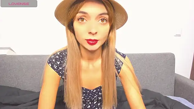 Snapshot of _ellen_meow_ chatting on December 4, 8:18 pm ellen meow online show from December 4, 8:18 pm