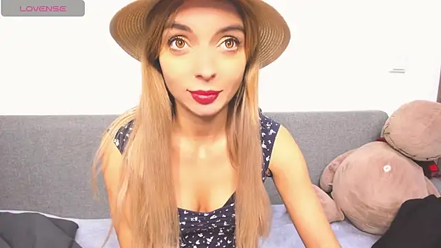 Snapshot of _ellen_meow_ chatting on December 7, 7:43 pm ellen meow online show from December 7, 7:43 pm