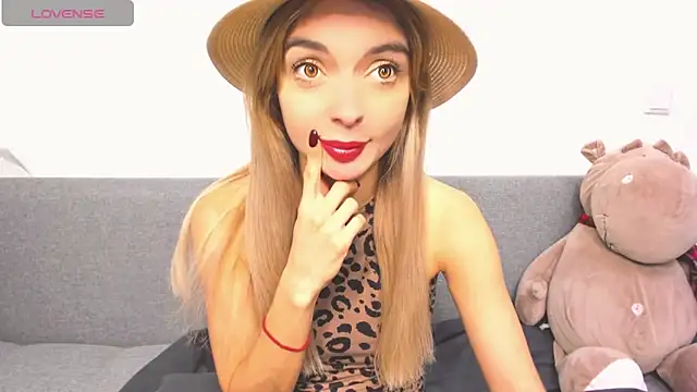 Snapshot of _ellen_meow_ chatting on December 8, 8:58 pm ellen meow online show from December 8, 8:58 pm