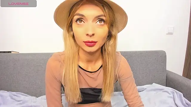 Snapshot of _ellen_meow_ chatting on February 7, 11:45 pm ellen meow online show from February 7, 11:45 pm