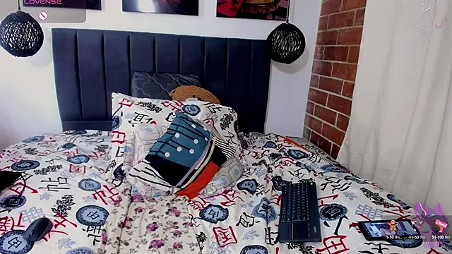 kyliejenner hot online show from March 3, 9:00 am