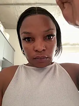 slimcateee online show from November 9, 5:39 am