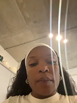 slimcateee online show from November 26, 7:26 pm