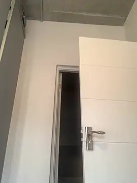 slimcateee online show from January 13, 5:57 am