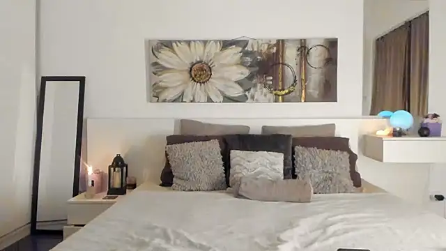 JoyCasidy online show from December 1, 4:29 pm