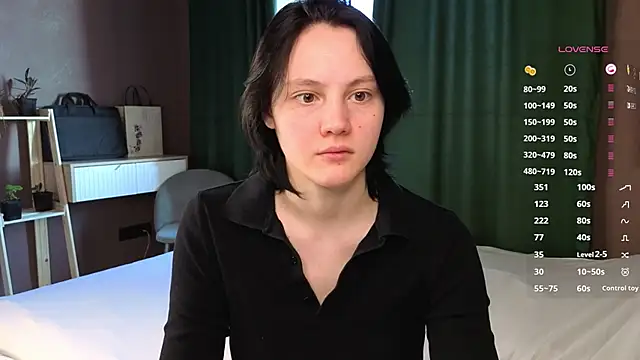 MaryCoopeer online show from October 31, 5:08 am