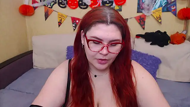 JuliaKeln online show from October 25, 2:02 pm