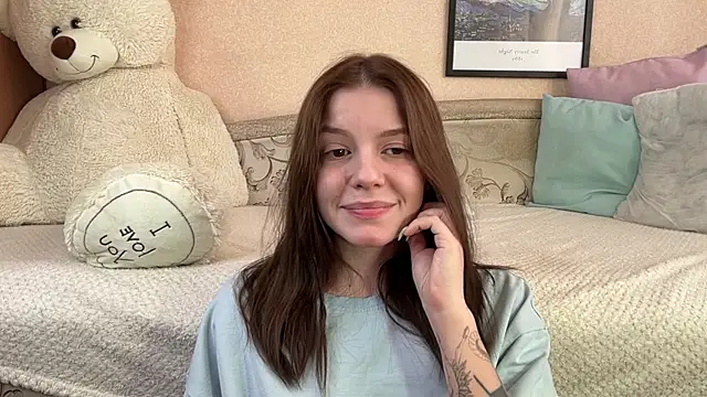 Snapshot of mia___mi chatting on January 21, 10:52 am mia mi online show from January 21, 10:52 am