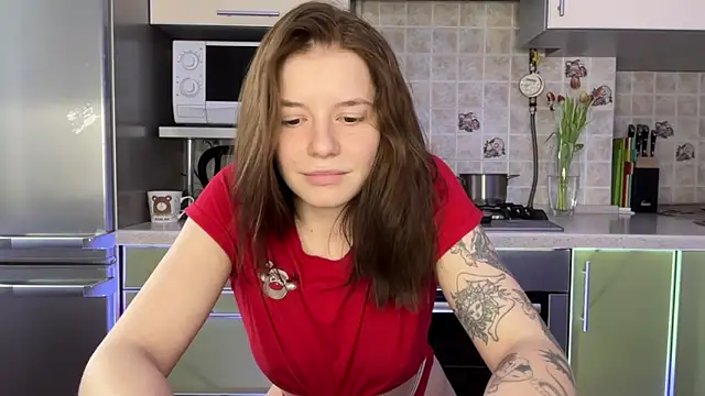 Snapshot of mia___mi chatting on March 13, 10:36 am mia mi online show from March 13, 10:36 am