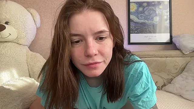 Snapshot of mia___mi chatting on March 20, 7:47 am mia mi online show from March 20, 7:47 am