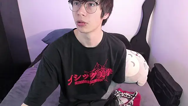 Aventure Twinks online show from December 14, 4:12 pm