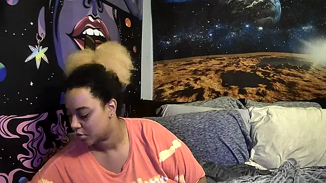 Snapshot of AutumnHart chatting on December 14, 11:23 pm AutumnHart online show from December 14, 11:23 pm