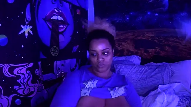 Snapshot of AutumnHart chatting on December 19, 3:07 am AutumnHart online show from December 19, 3:07 am