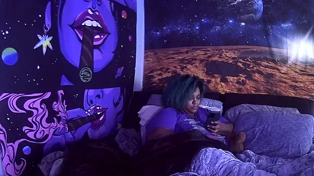 Snapshot of AutumnHart chatting on January 5, 7:28 pm AutumnHart online show from January 5, 7:28 pm