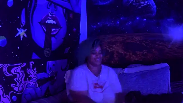 Snapshot of AutumnHart chatting on January 12, 5:33 pm AutumnHart online show from January 12, 5:33 pm