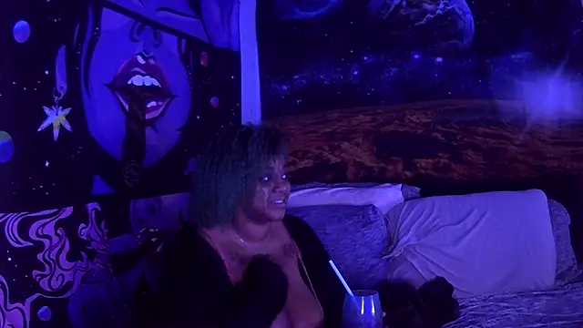 Snapshot of AutumnHart chatting on January 22, 3:29 pm AutumnHart online show from January 22, 3:29 pm