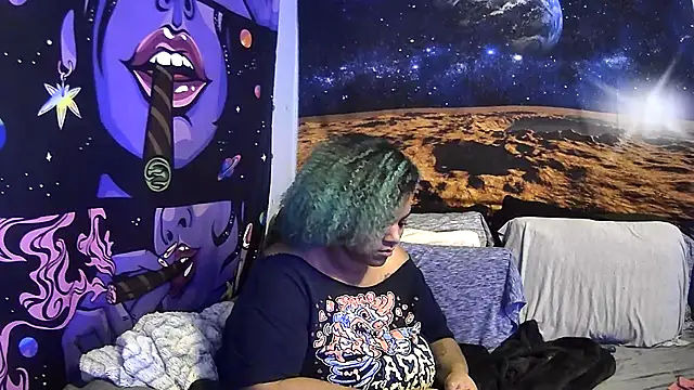 Snapshot of AutumnHart chatting on February 6, 2:58 pm AutumnHart online show from February 6, 2:58 pm