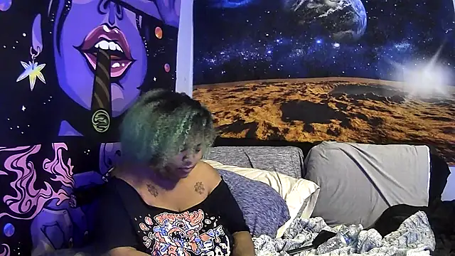 Snapshot of AutumnHart chatting on February 8, 2:36 am AutumnHart online show from February 8, 2:36 am