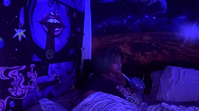 Snapshot of AutumnHart chatting on February 9, 2:07 pm AutumnHart online show from February 9, 2:07 pm