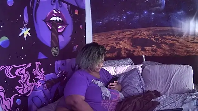 Snapshot of AutumnHart chatting on February 10, 9:04 pm AutumnHart online show from February 10, 9:04 pm