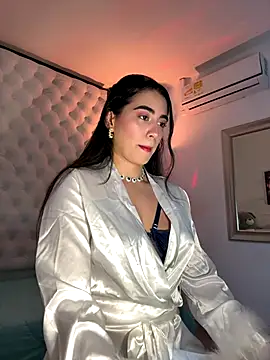 Snapshot of ZarahEvans chatting on December 3, 7:55 pm ZarahEvans online show from December 3, 7:55 pm