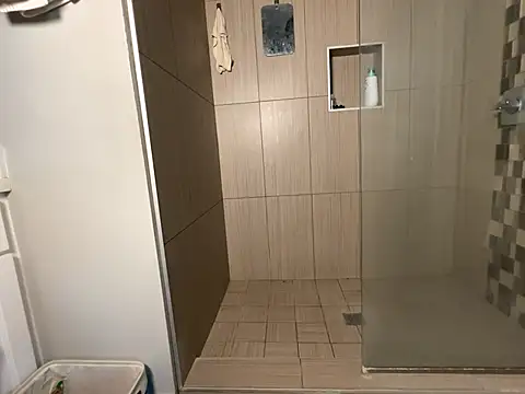 VixenCapri online show from December 20, 8:16 pm